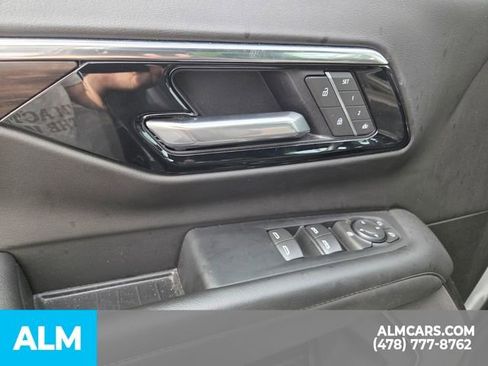Used 2025 Chevrolet Tahoe LT AWD/4WD image 16
