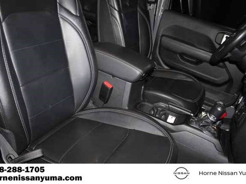 Used 2023 Jeep Wrangler Unlimited Sahara w/ Cold Weather Group AWD/4WD image 6