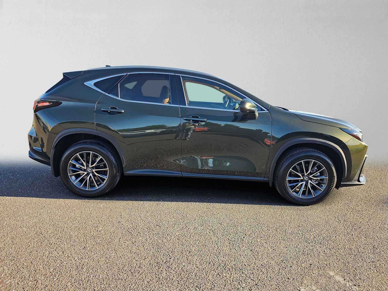 Used 2026 Lexus NX 350 AWD w/ Accessory Package (Z1) image 2