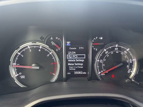 Used 2021 Toyota 4Runner TRD Off-Road Premium image 11