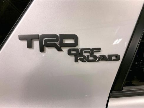 Used 2019 Toyota 4Runner TRD Off-Road Premium image 17