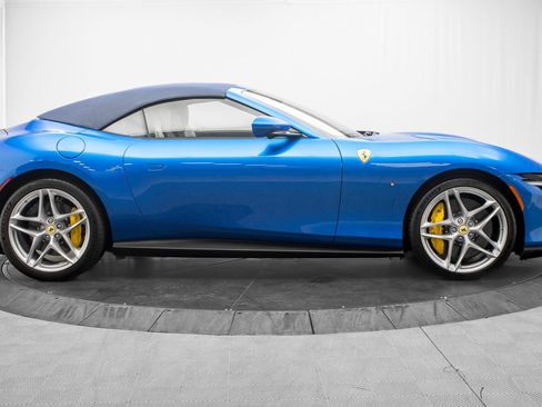 Used 2026 Ferrari Roma Spider RWD image 16