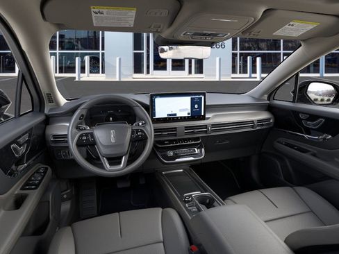 New 2025 Lincoln Corsair AWD w/ Equipment Group 101A image 9