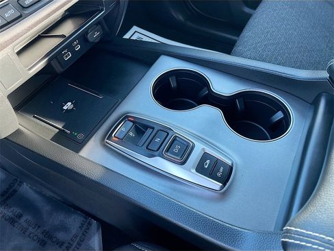 Used 2024 Honda Ridgeline Sport image 16