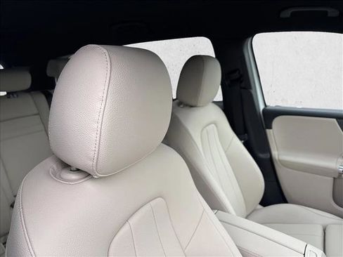 Certified 2025 Mercedes-Benz GLB 250 image 24