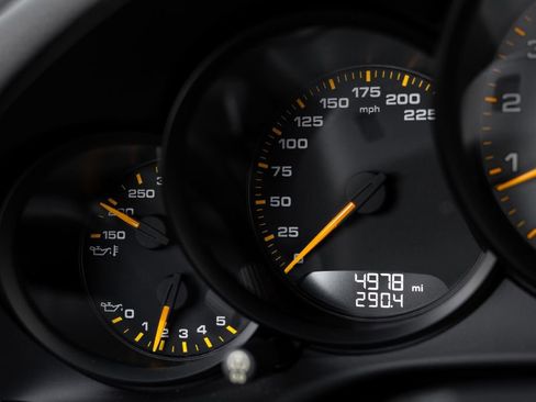 Used 2018 Porsche 911 GT3 image 31