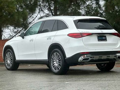 Certified 2025 Mercedes-Benz GLC 300 4MATIC image 6