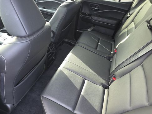 Used 2023 Honda Ridgeline RTL-E image 12