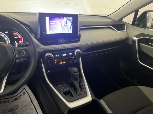 Used 2023 Toyota RAV4 XLE image 34