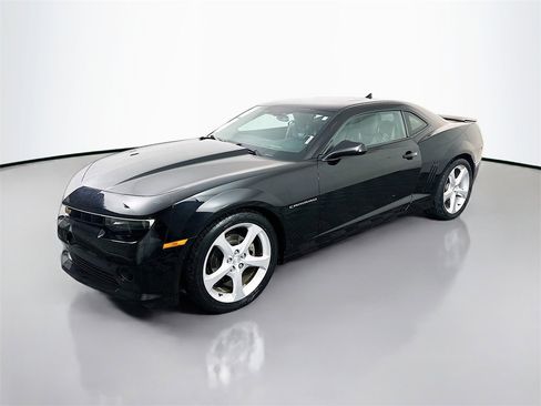 Used 2015 Chevrolet Camaro LT w/ RS Package image 3
