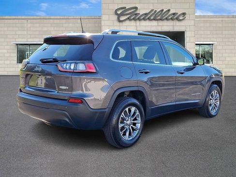 Used 2019 Jeep Cherokee Latitude Plus w/ Cold Weather Group image 8