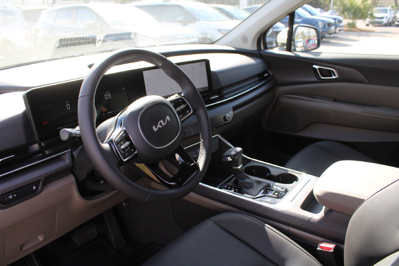 New 2026 Kia Carnival EX FWD image 28