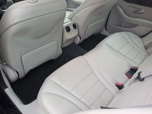 Used 2017 Mercedes-Benz C 300 Sedan image 18