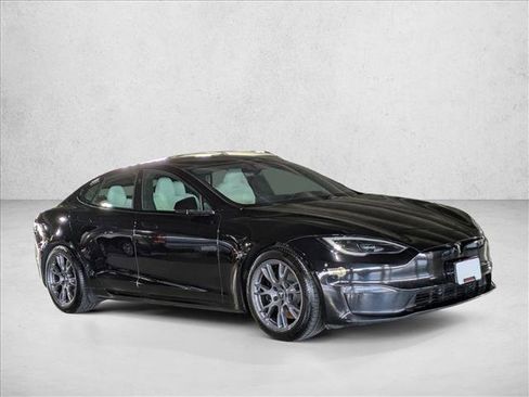Used 2022 Tesla Model S image 3