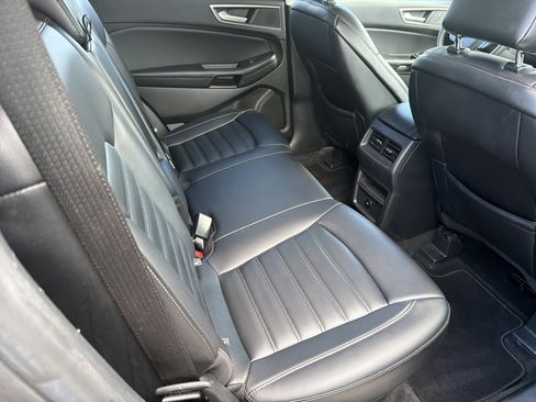 Used 2024 Ford Edge SEL AWD/4WD image 25