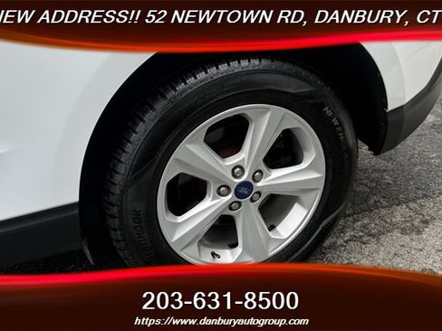 Used 2017 Ford Edge SE AWD/4WD image 11