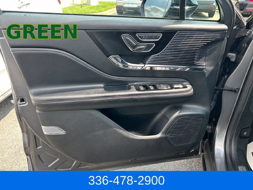 Certified 2021 Lincoln Corsair AWD w/ Equipment Group 101A image 10