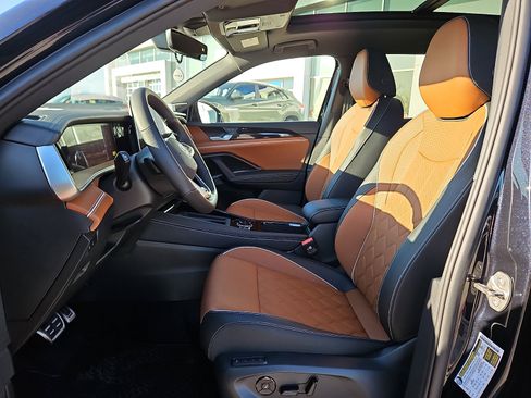 New 2026 Volkswagen Tiguan SEL R-Line image 12