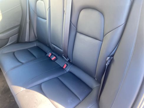 Used 2022 Tesla Model 3 image 13