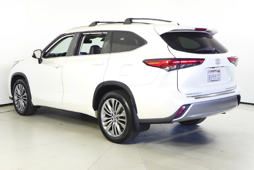 Used 2021 Toyota Highlander Platinum AWD/4WD image 9