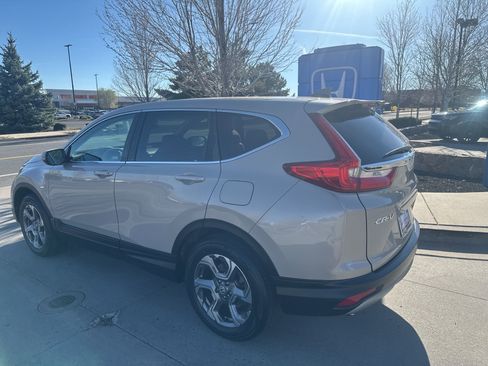 Used 2018 Honda CR-V EX image 2