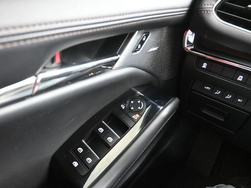 Used 2023 MAZDA MAZDA3 s image 10