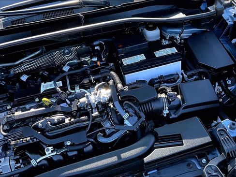 Used 2025 Toyota Corolla Cross XLE w/ Convenience Package image 33