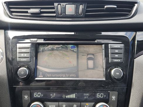 Certified 2021 Nissan Rogue Sport SL w/ Premium Package image 8