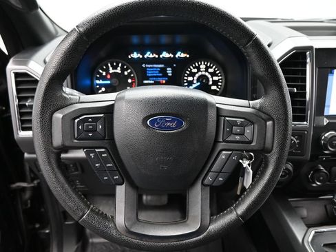 Used 2016 Ford F150 XLT image 10