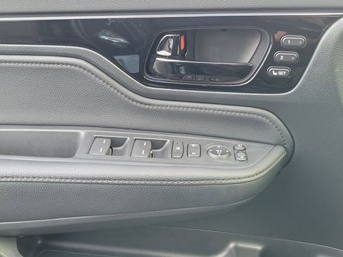 Used 2023 Honda Odyssey Elite image 17