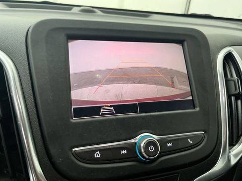 Used 2022 Chevrolet Equinox LT FWD image 17