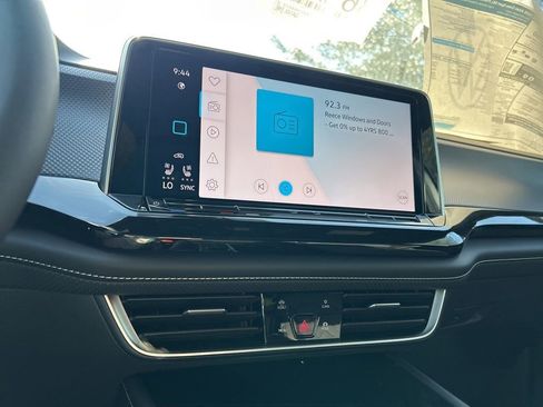 New 2026 Volkswagen Atlas Cross Sport SEL Premium R-Line image 32