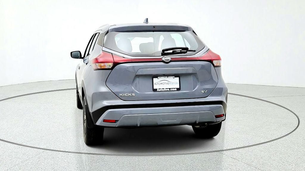 Used 2024 Nissan Kicks SV FWD image 6