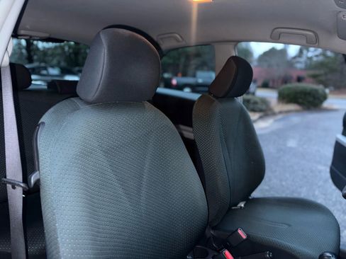 Used 2008 Toyota Yaris S image 14