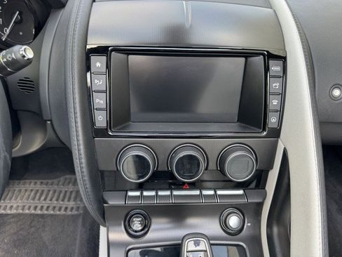 Used 2017 Jaguar F-TYPE Convertible RWD image 28