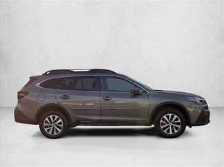 Used 2022 Subaru Outback Premium AWD/4WD video 4