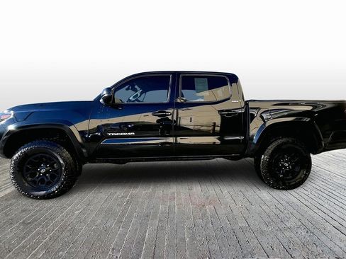 Used 2022 Toyota Tacoma SR5 image 5