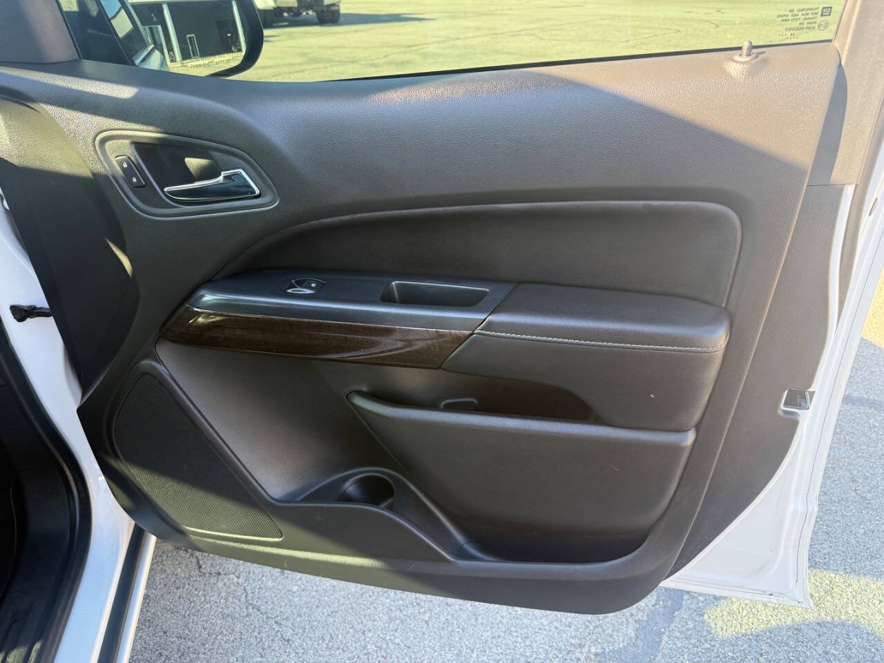 Used 2015 GMC Canyon SLT AWD/4WD image 40