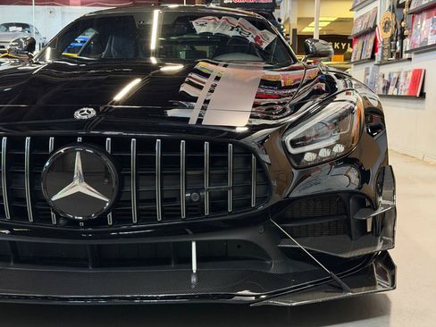 Used 2020 Mercedes-Benz AMG GT R image 16