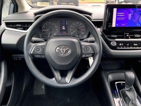 Used 2024 Toyota Corolla LE image 6