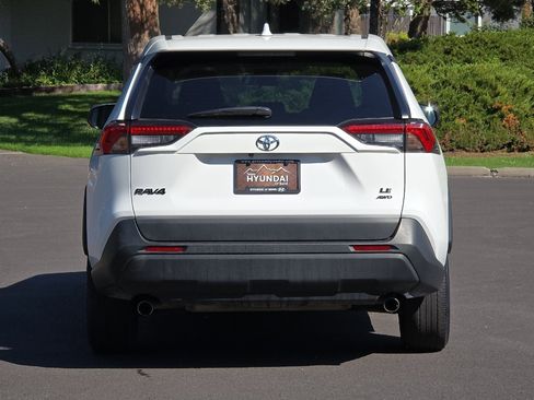 Used 2023 Toyota RAV4 LE image 5