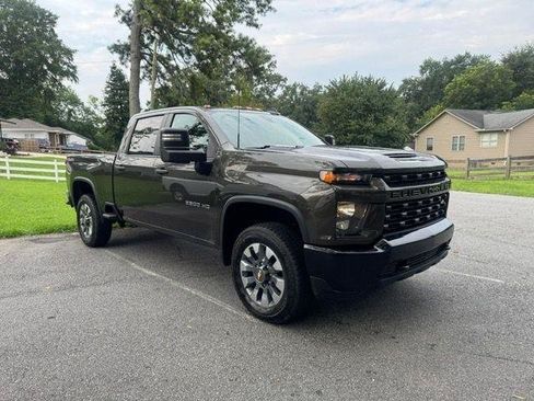 Used 2023 Chevrolet Silverado 2500 4x4 Crew Cab Custom w/ Custom Value Package image 1