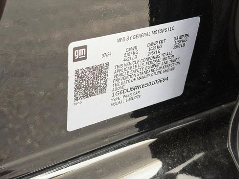 Certified 2025 Cadillac CT5 Sport w/ Technology Package AWD/4WD image 18