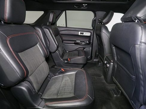 Used 2023 Ford Explorer ST-Line w/ Class IV Trailer Tow Package image 20