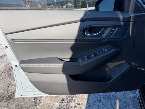 Used 2025 Honda Accord Sport image 15