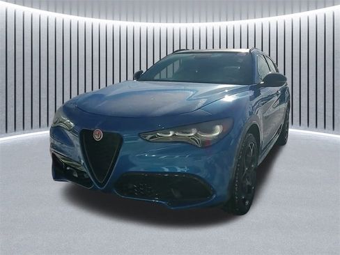 Used 2024 Alfa Romeo Stelvio Veloce image 17