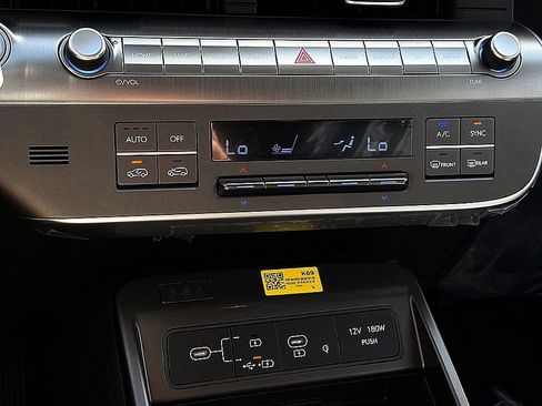 New 2026 Hyundai Kona Limited FWD image 11