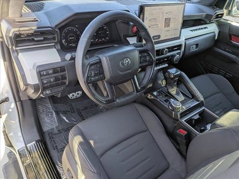 Used 2024 Toyota Tacoma TRD Sport image 10