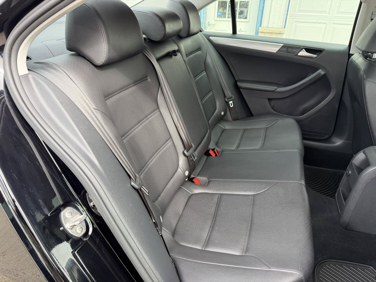 Used 2018 Volkswagen Jetta SE FWD image 16