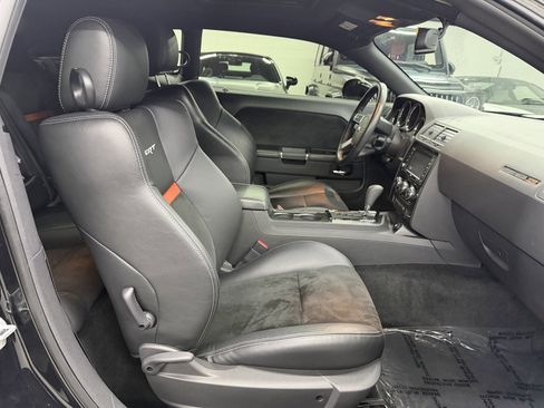 Used 2008 Dodge Challenger SRT8 image 23